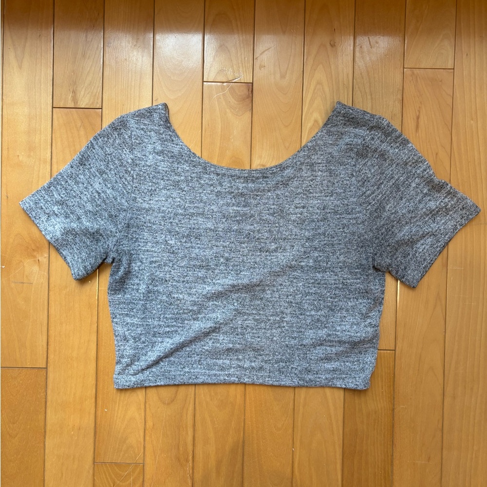 Aritzia Wilfred Free Gray Scoop Neck Crop Top Size S